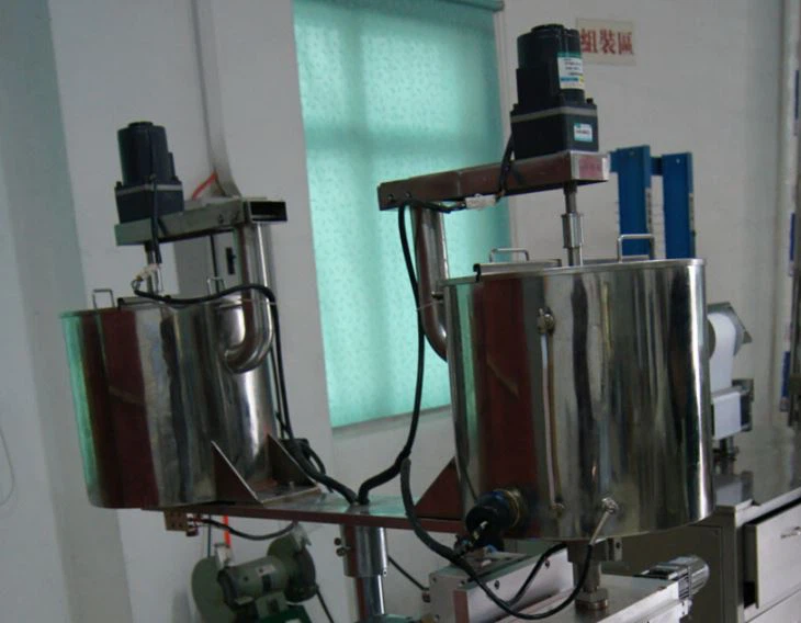 lipstick gloss filling machine